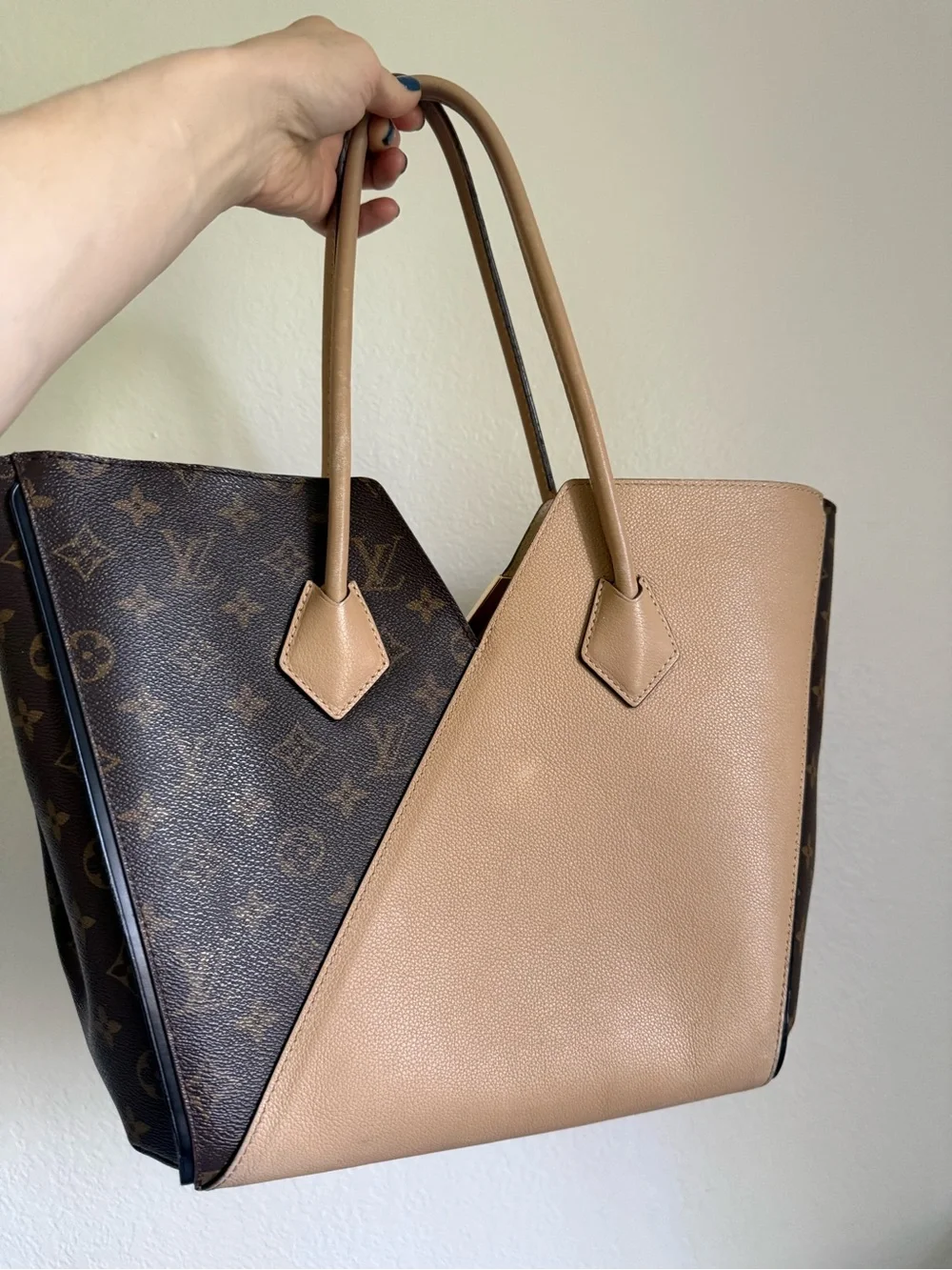 Louis Vuitton Two-Tone Monogram and Tan Leather Tote with Gold V Accent - Picture 3 of 8